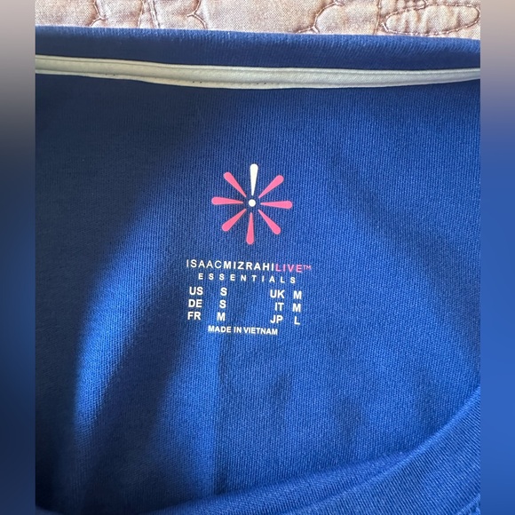 NWT Isaac Mizrahi Blue Women's T-Shirt in small - Picture 10 of 12